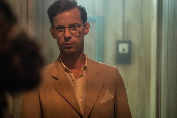 Sevření Singapuru - The Human Condition - Z filmu - Luke Treadaway