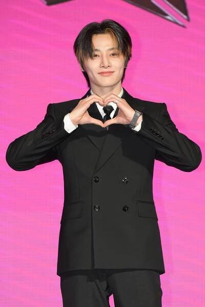Stray Kids' I.N Completed His Cozy Winter 'Fit With a Pair of UGG Tasman — See Photos
