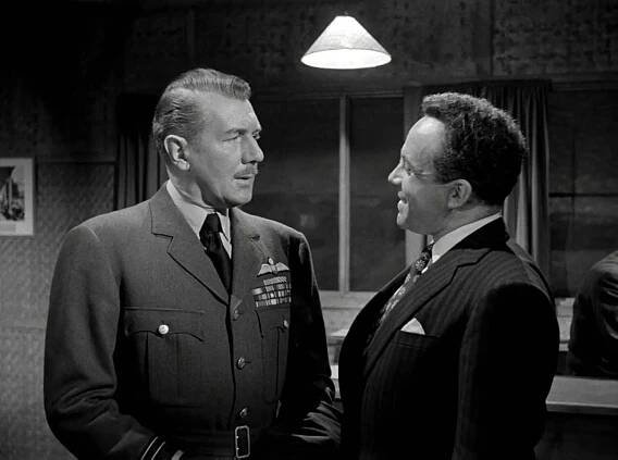 Michael Redgrave and George Rose in The Night My Number Came Up (1955)