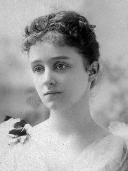 Roosevelt_Anna-Hall-81-93