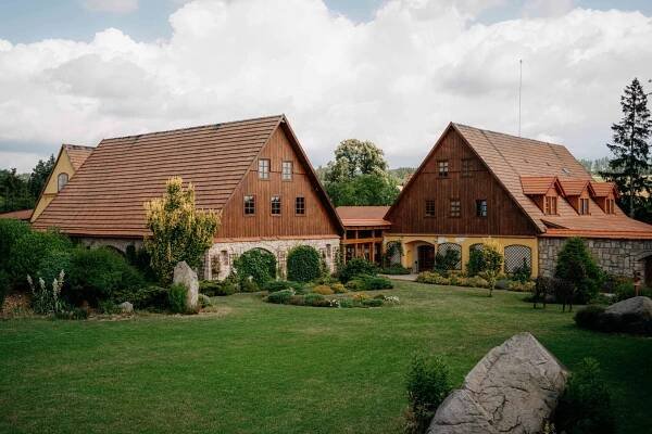 Jízdárna Hejtmánkovice - Dvojtečka