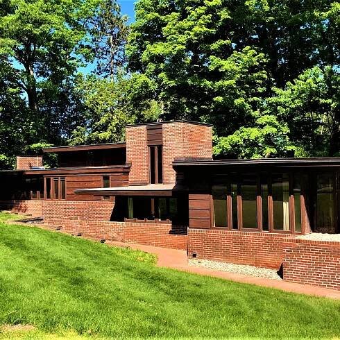 Frank Lloyd Wright Usonian Asks $425K in Wisconsin
