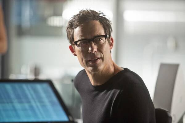 Tom Cavanagh - Actor