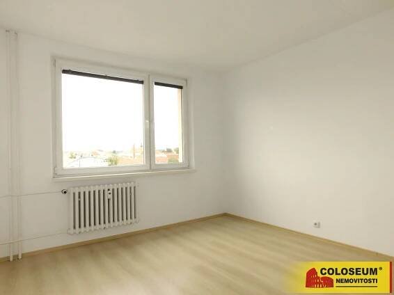 Znojmo, pronájem bytu OV 1+1, 34 m2, sklepní kóje byt | Reality.iDNES.cz 