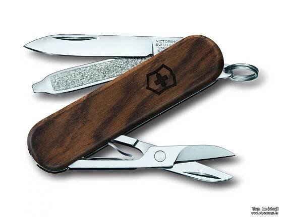V kapesních nožích Classic a Hiker od Victorinox objevíte sílu přírody!