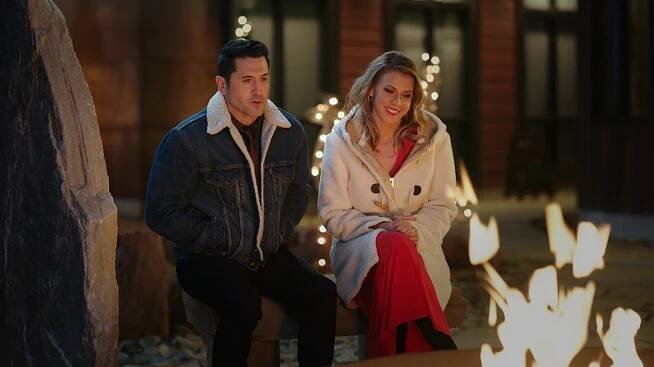David O'Donnell, Jodie Sweetin - A Cozy Christmas Inn - Z filmu