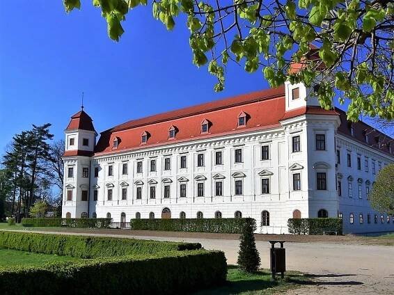 Holešov | Regionální magazíny