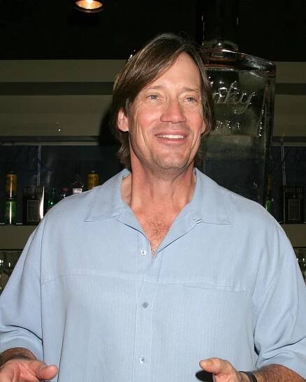 Hvězda seriálu Herkules je pořád fešák. Mužný Kevin Sorbo po šedesátce popírá zákony stárnutí - galerie | Život v Česku