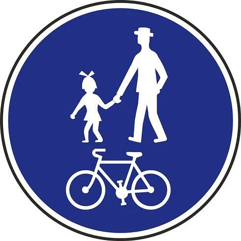Stezka pro chodce a cyklisty C9a 700 mm od 1 763 Kč