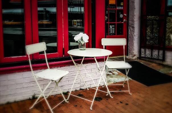Old & Full: Food Editor and Young & Hungry Columnist Laura Hayes Signs Off