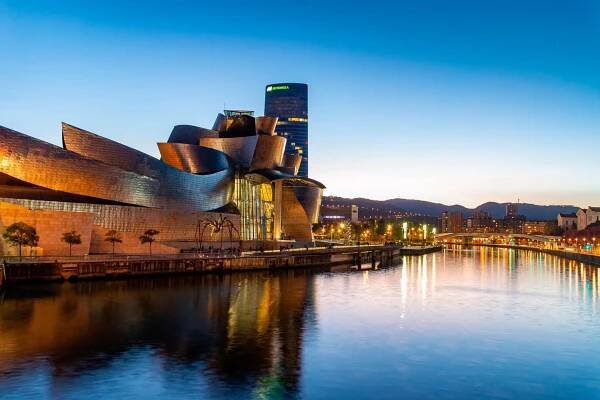 The Summer Vacation Plan for City Sightseeing in Northern Spain - Basqvium