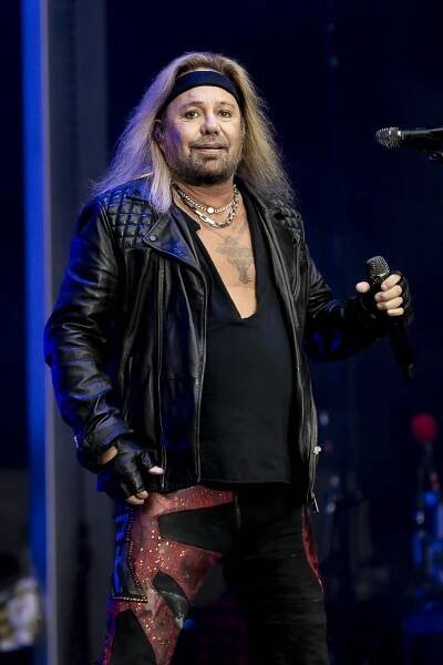Vince Neil performing with Mötley Crüe at Marvel Stadium in Melbourne, Australia on November 14, 2023
