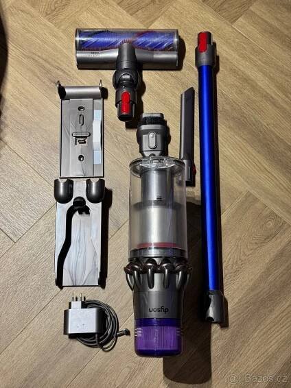 Tyčový vysavač Dyson V11 - záruka