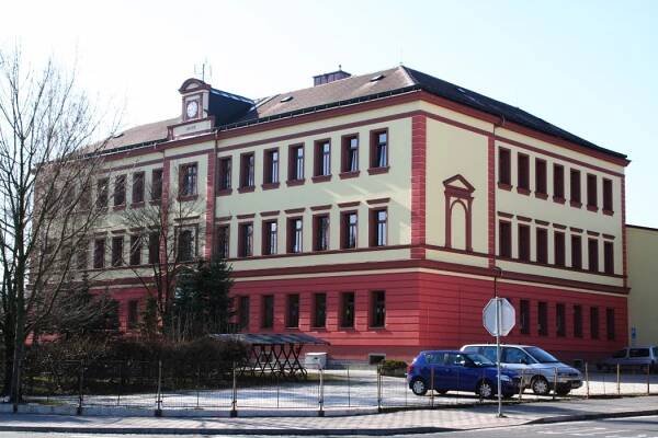 Stavební úpravy ZŠ a MŠ Komenského | LS stavby s.r.o. Nýrsko