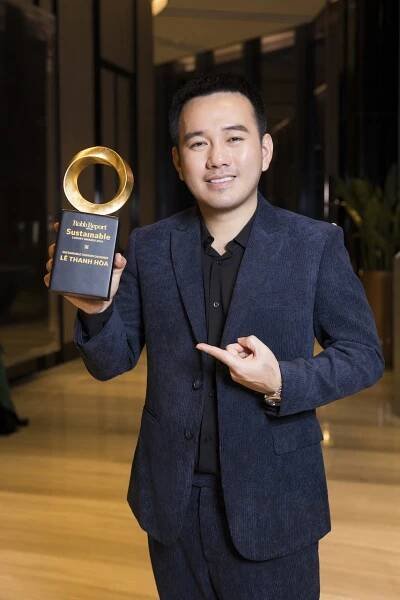 Le Thanh Hoa recognized as the sustainable fashion designer of the year – LE THANH HOA