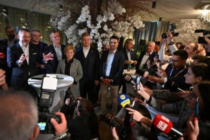Volby na Slovensku: Korčok ovládl první kolo. Za Pellegriniho se postavil Fico