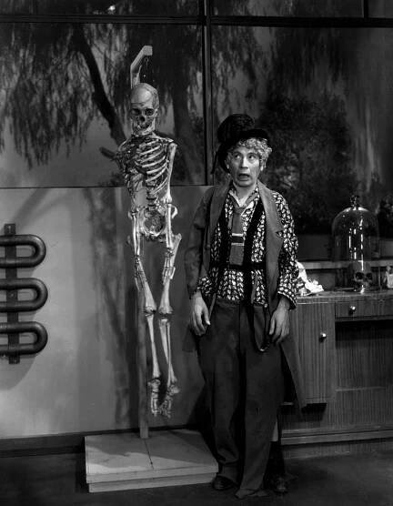 HORSE FEATHERS, Harpo Marx, 1932