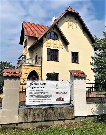DOBRÁ VODA u ČB: Otec biskup požehnal Centrum Agáta - Biskupství českobudějovické