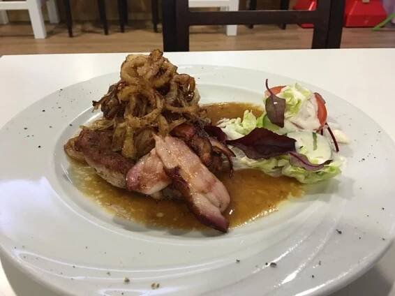4chodové menu pro dva u Bláhů v Dolanech u Olomouce
