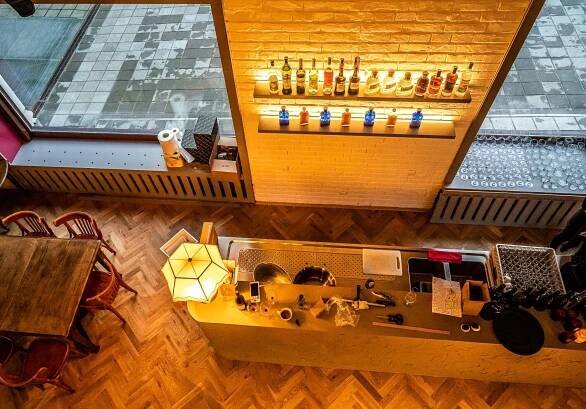 V Brně otevírá vinný bar Na břehu Rhôny. Vyhlášený podnik nabídne skvělou kuchyni i design | Forbes