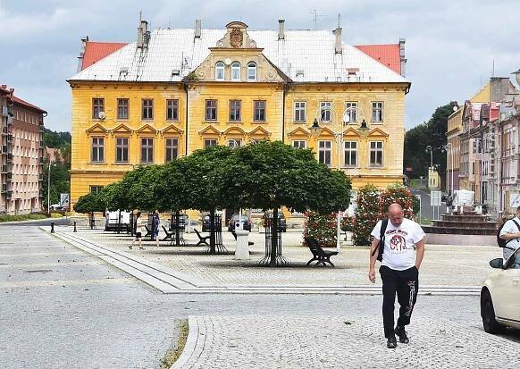 Vejprtské náměstí T. G. Masaryka.
