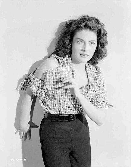 Margaret Sheridan - Věc - Promo