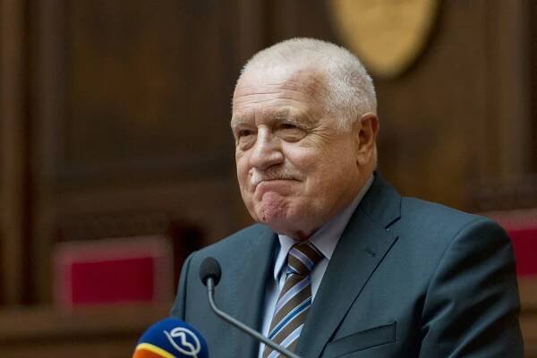 Václav Klaus je opět v nemocnici