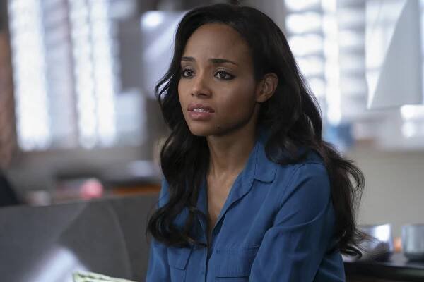 Batwoman - Úsměv od ucha k uchu - Z filmu - Meagan Tandy