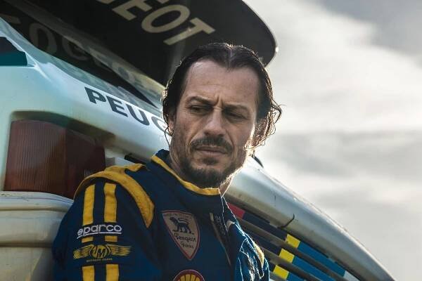 Veloce come il vento - Z filmu - Stefano Accorsi