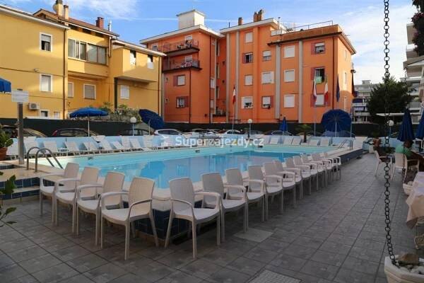 PORTOFINO - Itálie - Benátsko - Lido di Jesolo | Superzajezdy.cz