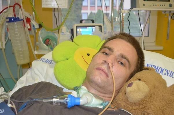 Zdeňka poštípaly vosy, málem zemřel. Čtenáři mu poslali peníze na speciální kolo