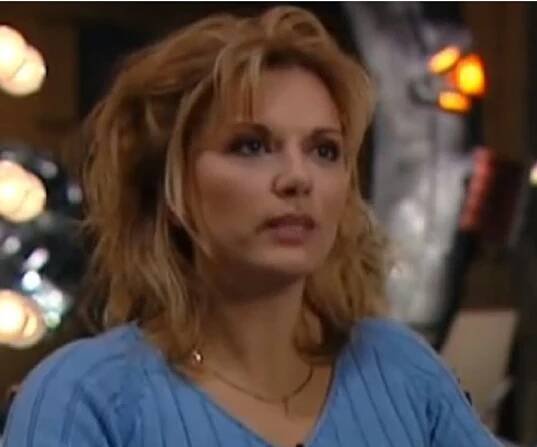 Teryl Rothery Biography - Facts, Childhood, Family Life & Achievements
