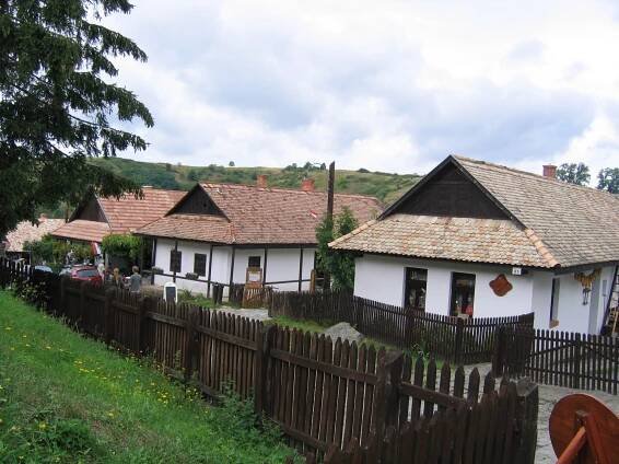 Hollókő - Vesnice