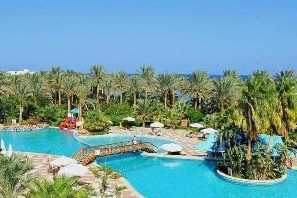 Brayka Bay Resort