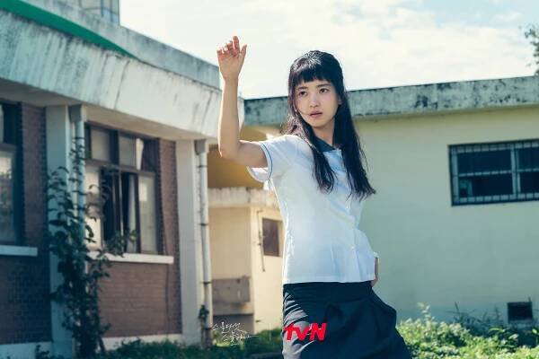Kim Tae Ri v seriáli Twenty Five, Twenty One po prvýkrát vyskúša netradičný šport - Asianstyle