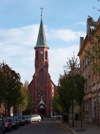 Soubor:Nový Bohumín, Kostelní, kostel.jpg