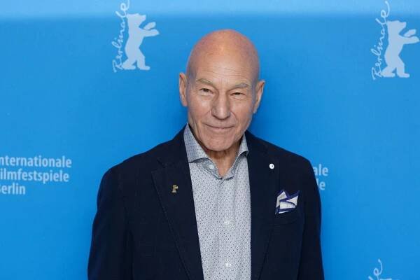 Soubor:Patrick Stewart Photo Call Logan Berlinale 2017.jpg
