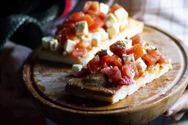 Focaccia mediterranea con pomodoro e feta - Floriana Fontana