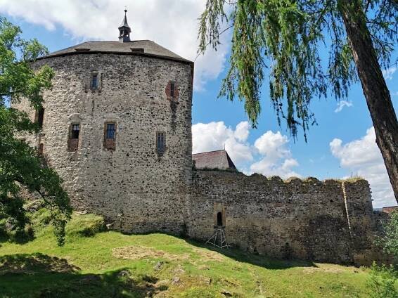 Gotický hrad Točník je opravdu monumentální