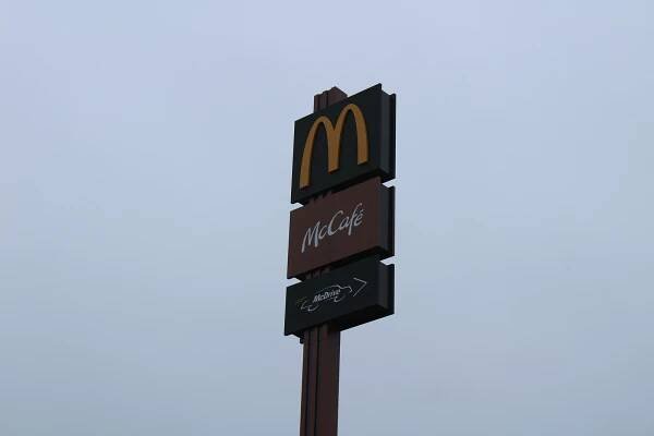 Kolínský McDonald’s ve čtvrtek otevírá. Pro prvního zákazníka má překvapení