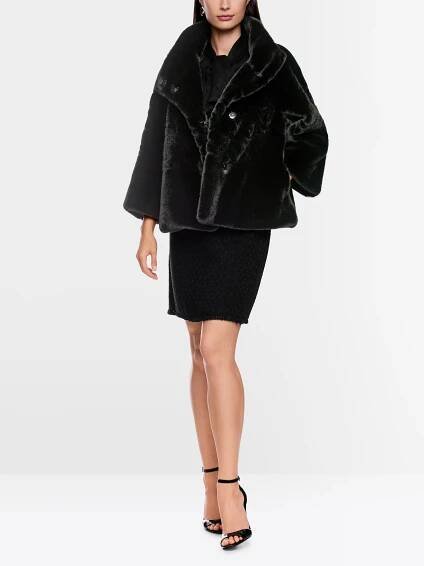Elegante Jacke mit Kunstfell