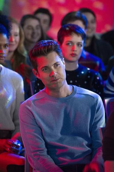 Drew Seeley - Christmas by the Book - Z filmu