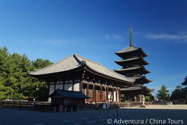 Nara 奈良, Japonsko - China Tours