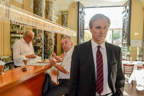 Vorstadtweiber - Schluss mit Lustig - Z filmu - Branko Samarovski