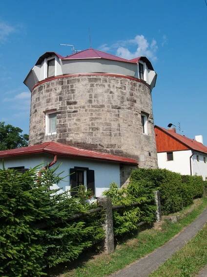 Větrný mlýn (Arnoltice) – Wikipedie