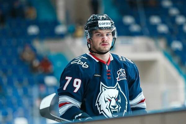 Hudáček zrejme odíde z KHL. Agent ho ponúkol všetkým klubom vo Švajčiarsku