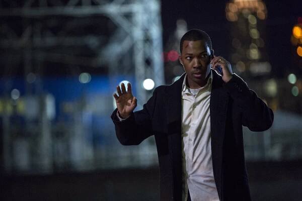 24 Hodin: Nezastavitelný - 11:00 p.m.-12:00 a.m. - Z filmu - Corey Hawkins