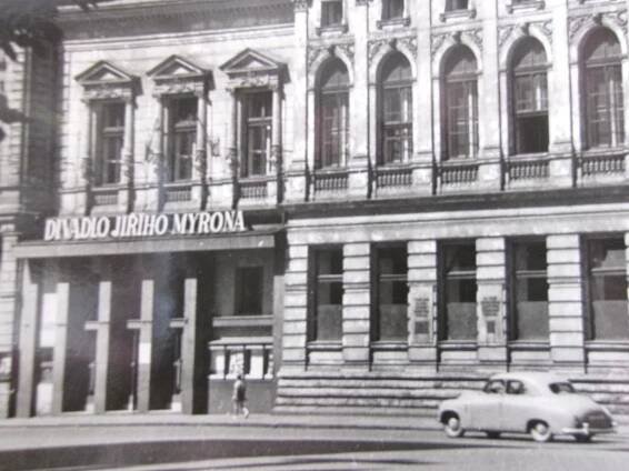 Moravská Ostrava Divadlo Jiřího Myrona - Pohlednice místopis