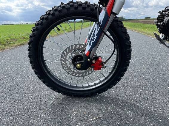 Dětská benzínová motorka Pitbike Leramotors by APOLLO JAGUAR 125ccm 17“/14“ E-START - červená - 10. pohled