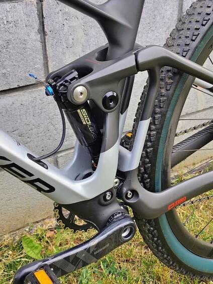 Mondraker f-podium DC carbon RR